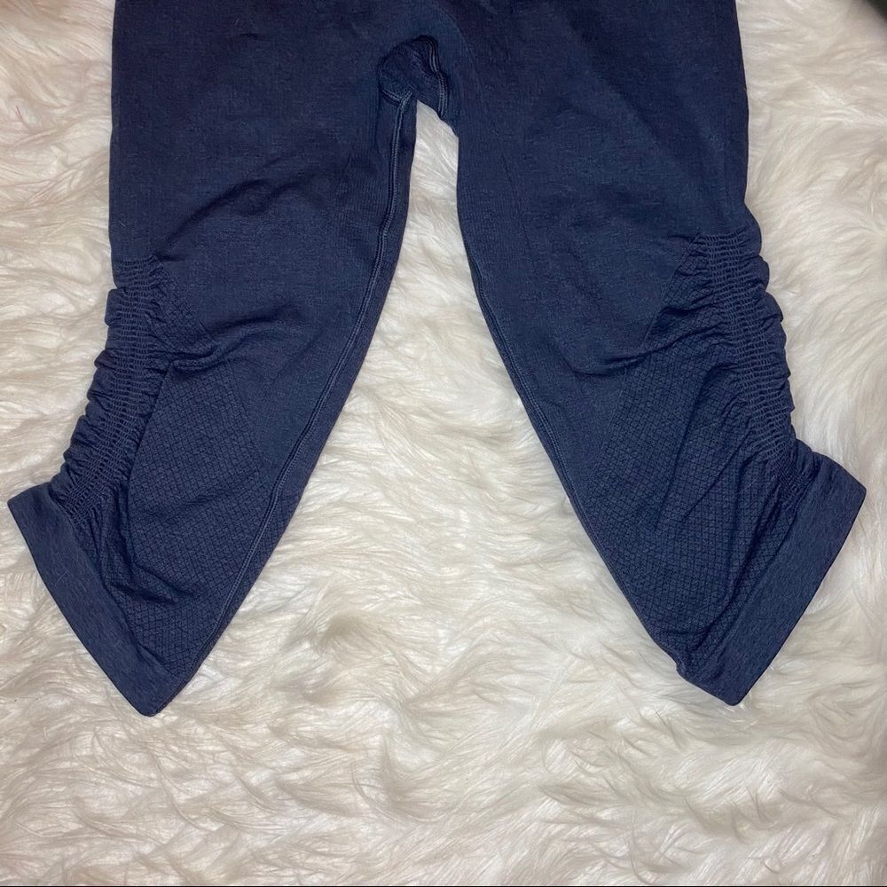 Lululemon In the Flow Crop II - Picture 6 of 12